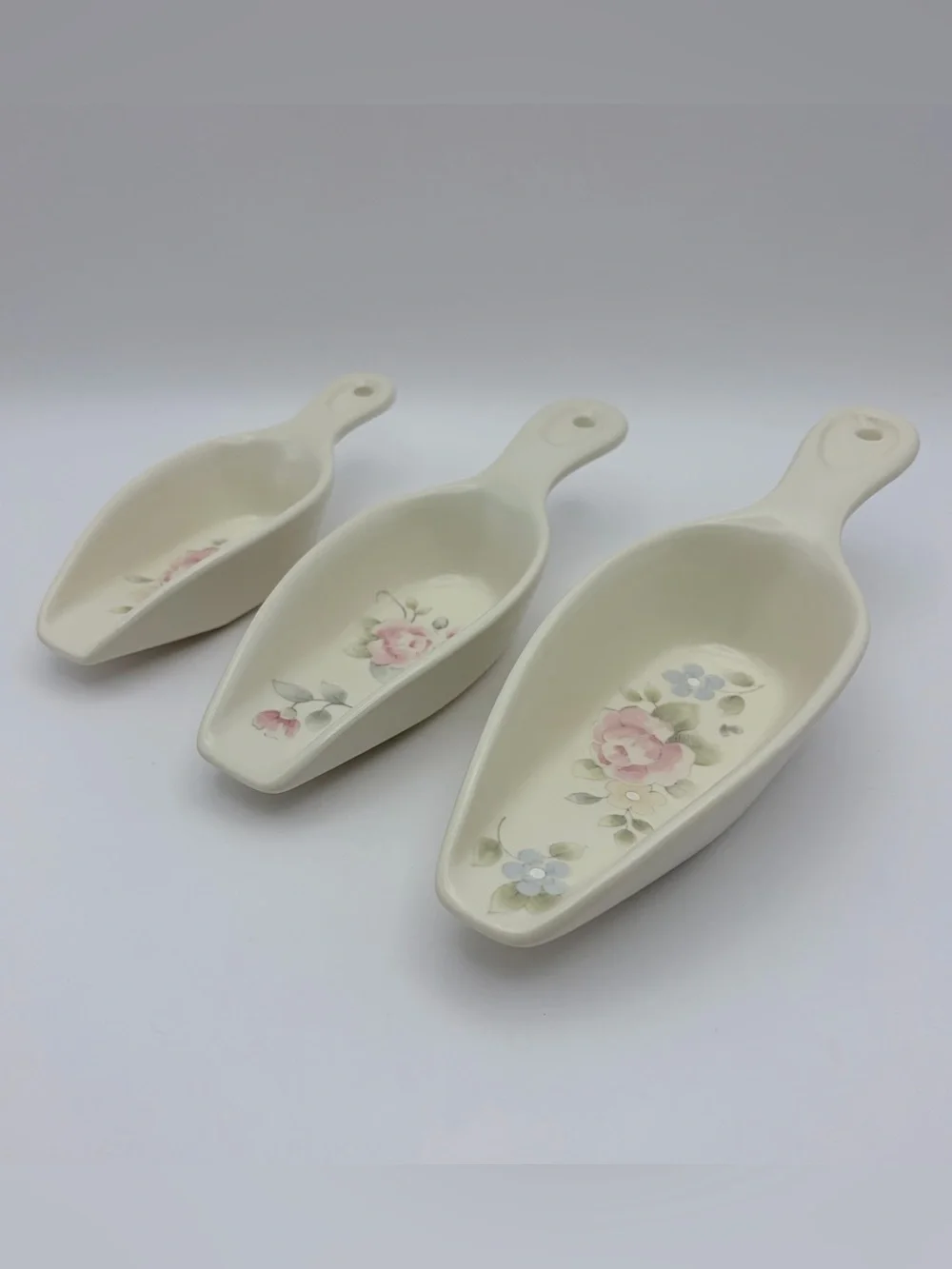 Pfaltzgraff , “Tea Rose”, 3 Piece Set Ceramic Nesting Scoops Measuring